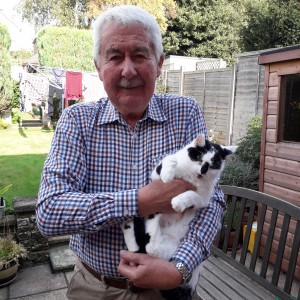 Richard Martin Weekly Lottery runner-up and one of his cats Issy